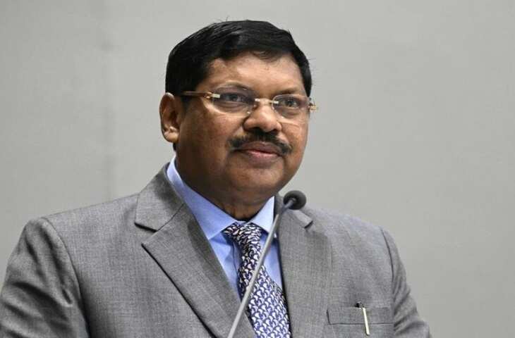 बेरोजगारों को &lsquo;कॉकरोच&rsquo; कहे जाने के विवाद पर बोले पूर्व CJI बीआर गवई, वीडियो में कहा- &lsquo;बात को बेवजह बढ़ाया गया&rsquo;
