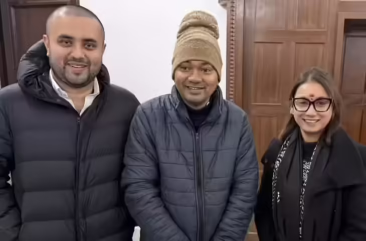 बिहार के मुख्यमंत्री नीतीश कुमार के आवास पर श्रीमद्भागवत कथा का आयोजन, शांभवी चौधरी ने साझा किया पारिवारिक अनुभव