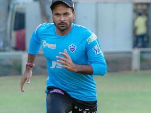 "mukesh -1--1-11111144455" "mukesh -1--1-111111444" "mukesh -1--1-111111" "mukesh -1--1-1111114445511"