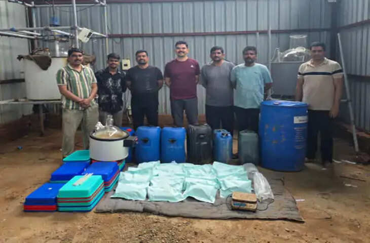 प्रयागराज में MD ड्रग बनाने वाली अवैध फैक्ट्री का भंडाफोड़: खेत में बने टिन शेड से 52.932 किलो MD बरामद, मुंबई पुलिस की कार्रवाई