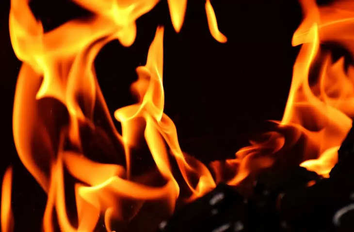 Gaziabad कूलर-गीजर फैक्टरी में आग लगने से अफरातफरी