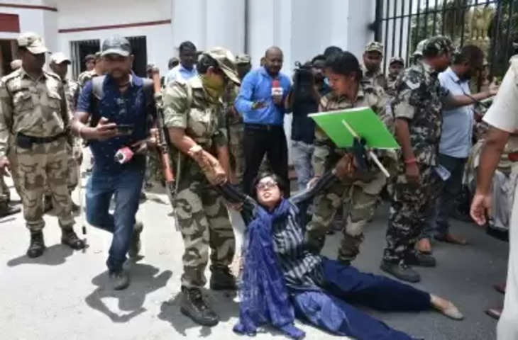 Congress protest : लोक सेवकों को चोट पहुंचाने के आरोप में कार्यकर्ताओं के खिलाफ मामला दर्ज