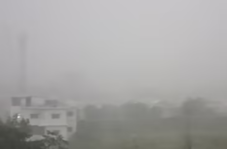 भीषण गर्मी से मिली राहत, कई जिलों में झमाझम बारिश; तापमान में आई बड़ी गिरावट