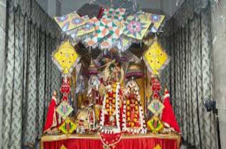 वीडियो में देंखे बसंत पंचमी पर जयपुर के आराध्य श्री गोविंददेवजी का पाटोत्सव, मंदिर में उमड़ा श्रद्धा का सैलाब