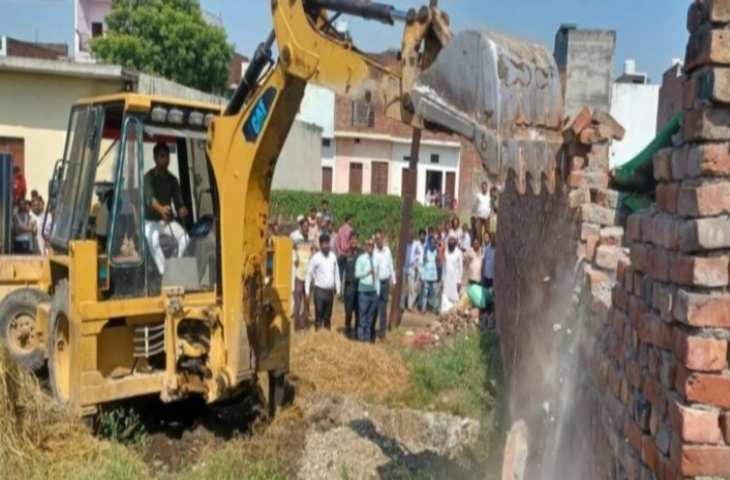 illegal construction निगम ने दो करोड़ की जमीन को कराया कब्जा मुक्त, सहारनपुर में सरकारी जमीन कब्जाने को बना रहे थे गोशाला, जमीन पर बनेगा ट्रांजिट हॉस्टल
