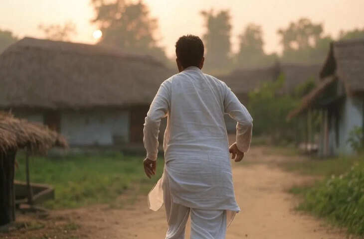 गांव में चोरी करने आए थे चोर, दो जोड़ी चप्पल भी छोड़कर भागना पड़ा