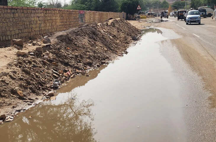 जैसलमेर में मौसम ने बदला मिजाज, अस्थायी ठंडक के बाद तेज धूप से बढ़ा तापमान