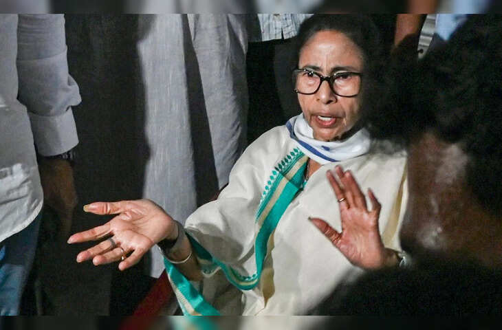 इस्तीफा नहीं देने पर क्या गिरफ्तार हो सकती हैं Mamata Banerjee?&nbsp;समझिए भारतीय कानून में मुख्यमंत्री की शक्तियां और सीमाएं