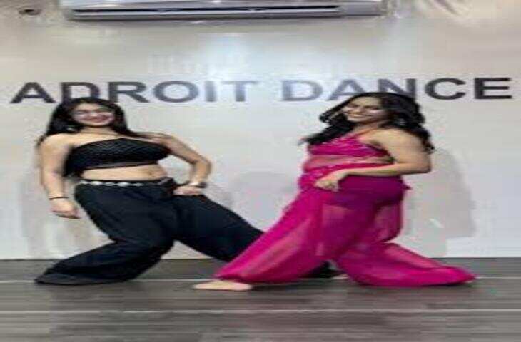 "दिल संभाल के देखना... इन डांसर्स के कातिलाना ठुमकों ने बढ़ाया इंटरनेट का पारा, यहाँ देखिये वायरल वीडियो&nbsp;