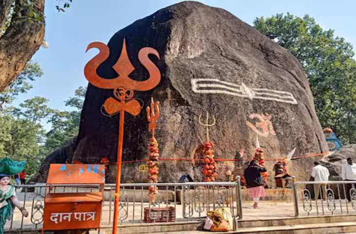 आखिर क्यों हर साल बढ़ रही है इस विशाल शिवलिंग की ऊंचाई? 80 फीट ऊंचे और 290 फीट गोलाई वाले शिवलिंग का जानें रहस्य​​​​​​​