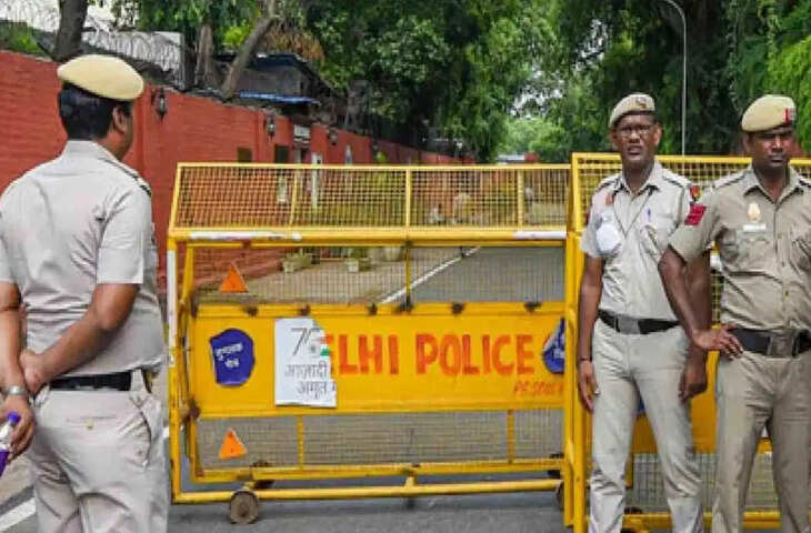 दिल्ली में चाइल्ड ट्रैफिकिंग रैकेट का भंडाफोड़, 8 आरोपी गिरफ्तार; 1.5 साल का बच्चा सकुशल बरामद