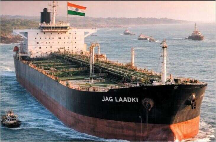 समंदर पार से आई तेल की नई खेप, हजारों टन क्रूड ऑइल लेकर भारत पहुंचा 'जग लाडकी' जहाज&nbsp;