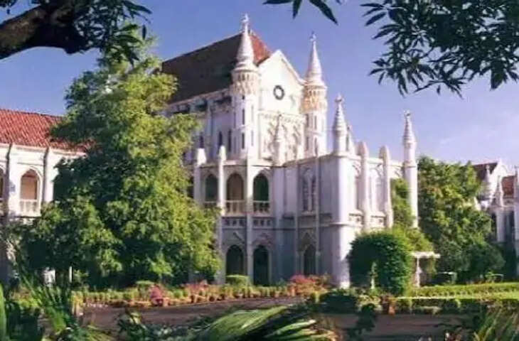 MP के 1895 सरकारी स्कूलों में एक भी शिक्षक नहीं, CAG रिपोर्ट के आधार पर हाईकोर्ट पहुंचा मामला; सरकार और शिक्षा विभाग को नोटिस