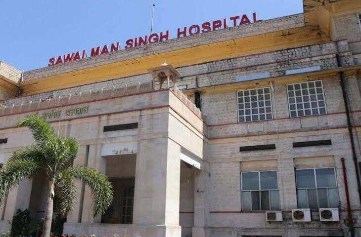 SMS अस्पताल में महिला डॉक्टर ने प्रशासनिक अधिकारी पर प्रताड़ना का लगाया आरोप, वीडियो में जाने CM से लगाई न्याय की गुहार