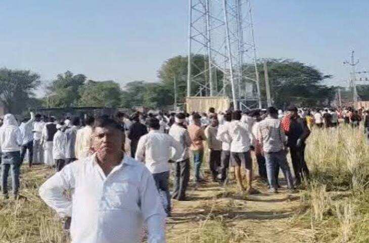 150 फीट ऊंचे टावर पर चढ़ी युवती, पति के साथ रहने की मांग; विधायक की समझाइश पर नीचे उतरी