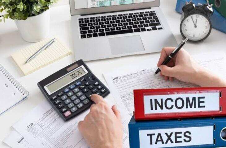 ITR Filing 2026: आखिरी तारीख से लेकर नए ITR फॉर्म तक हुए बड़े बदलाव, जानिए इस बार टैक्सपेयर्स के लिए क्या-क्या बदला
