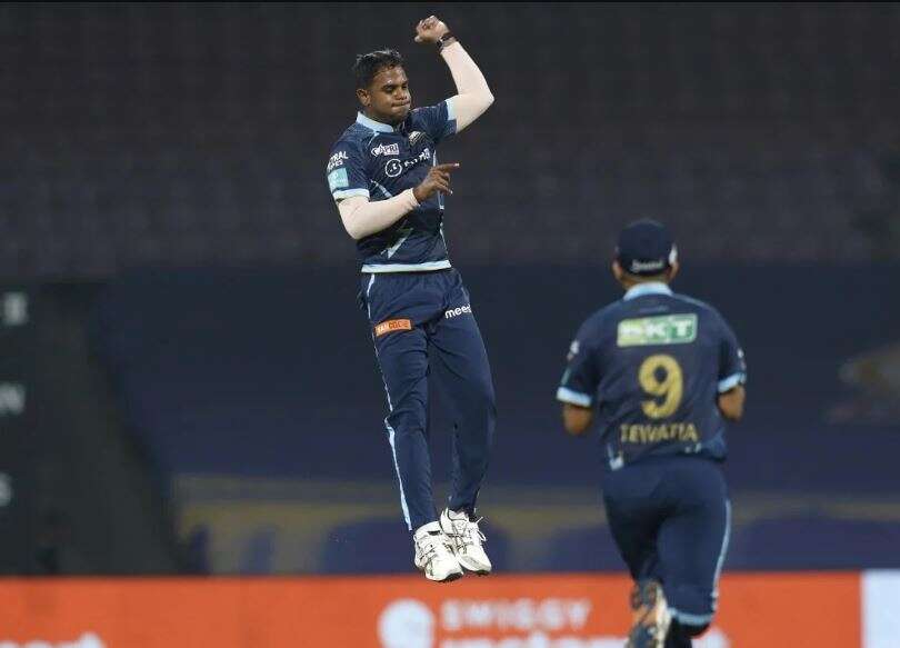 "010101011" "01-1-1-1-111"