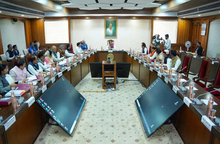 2,508 करोड़ के प्रोजेक्ट्स को मंजूरी, जानें MP मंत्रिपरिषद की बैठक के बड़े फैसले