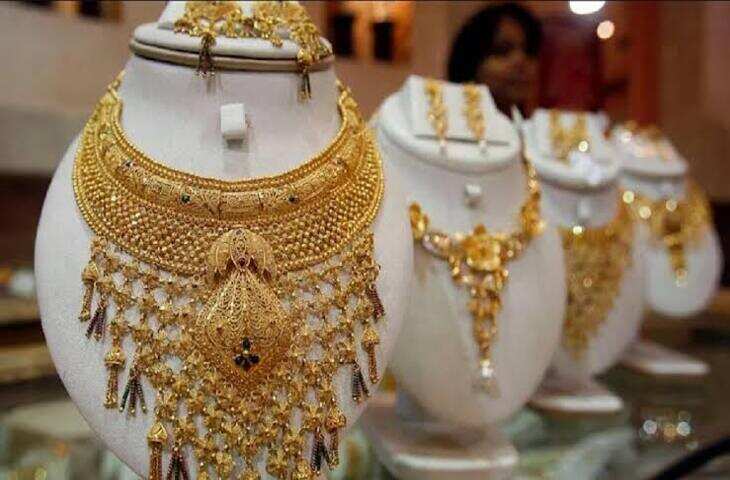 Gold Silver Price Today: सोने के भाव में बड़ी गिरावट, 1000 रुपये टूटा रेट; चांदी लगातार दूसरे दिन स्थिर