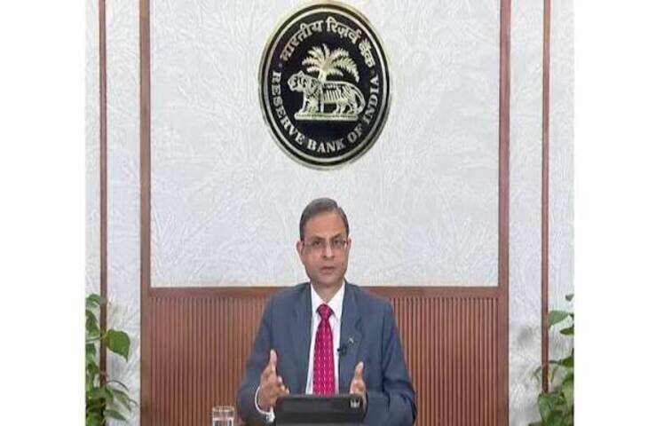 त्योहारी सीजन से पहले झटका: अक्टूबर क्रेडिट पॉलिसी में 0.25% बढ़ सकती है दरें, जानें आपकी EMI पर कितना पड़ेगा असर