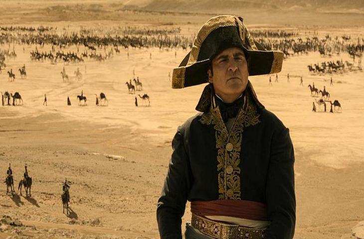 Napoleon Review : सम्राट की तानाशाही, जंग के साथ इस फिल्म में देखने को मिलेगा रोमांस का तड़का, इतिहास के स्टूडेंट्स को ज़रूर आएगी पसंद 