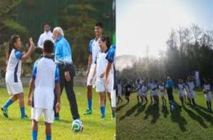 सिक्किम दौरे पर पीएम मोदी: बच्चों संग खेली फुटबॉल, वीडियो में देंखे 4000 करोड़ की परियोजनाओं का शिलान्यास, &ldquo;एक भारत श्रेष्ठ भारत&rdquo; का संदेश