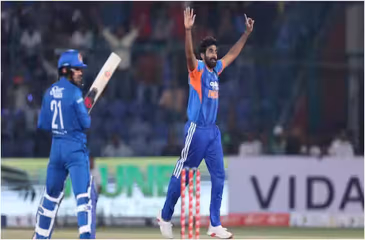 Jasprit Bumrah ने पहले ही ओवर में मचाया असर, मेडन डालते ही T20I में बनाया खास रिकॉर्ड