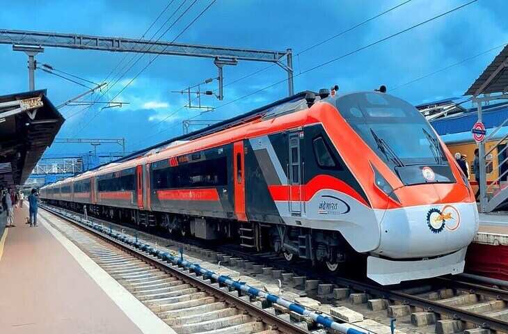 रेलवे में नौकरी का सुनहरा मौका! 1 लाख से ज्यादा कैंडिडेट्स को मिलेगा जॉब ऑफर, यहां एक क्लिक में देखे पूरी डिटेल 