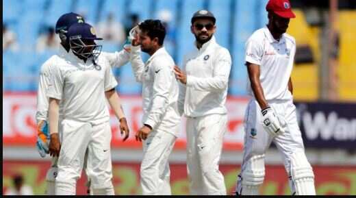 IND VS WI 1st Test Live Score: पहले दिन ही टीम इंडिया ने कसा शिकंजा, लंच ब्रेक तक वेस्टइंडीज का स्कोर 68/4