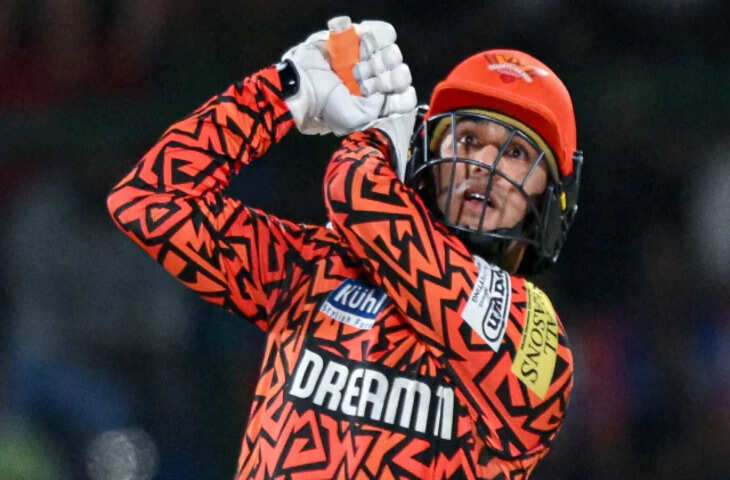 SRH vs DC, IPL 2026 Live Score: अभिषेक शर्मा ने 25 गेंदों में तूफानी फिफ्टी जड़ी, हेड 37 रन बनाकर पवेलियन लौटे