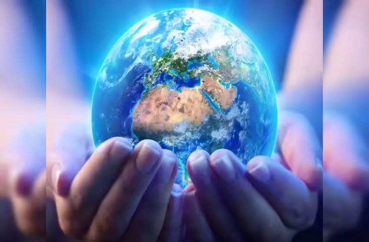 धरती का आकार गोल क्यों है? अगर पृथ्वी चपटी होती तो जीवन कैसा होता, जानिए हैरान कर देने वाले तथ्य