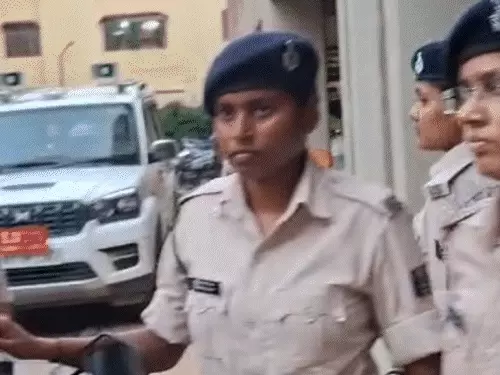 पटना में NIA की छापेमारी, 20 लाख कैश के साथ एक शख्स पकड़ा गया