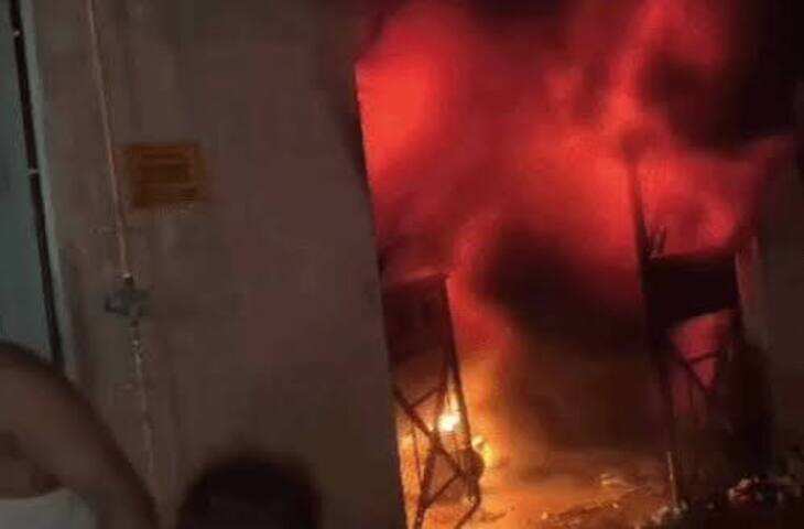 रिटायर्ड सूबेदार के घर में आग लगाने का VIDEO: बच्चों को लेकर दूसरी मंजिल से कूदा किराएदार, दोनों पैर टूटे; आरोपी बाइक से भागे
