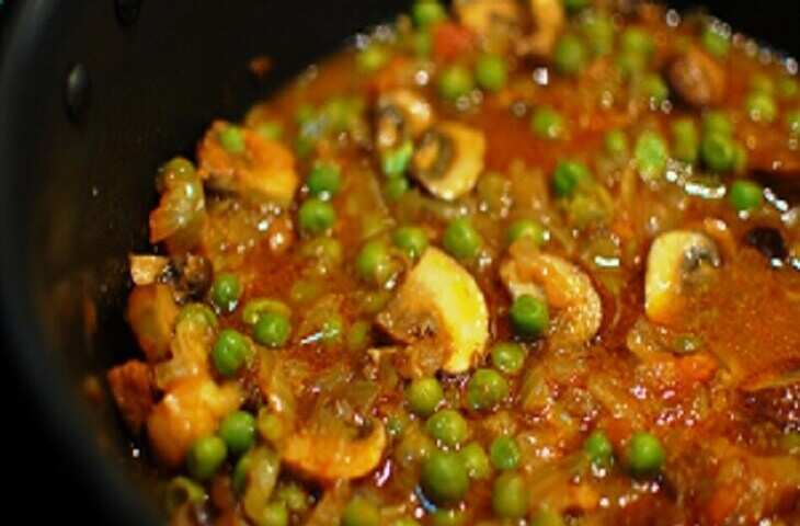 mashroom matar resipe in hindi