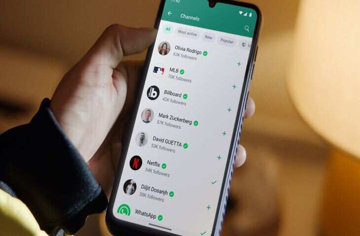WhatsApp का नया इंटरफेस: Status और Chats होंगे एक साथ, यूजर्स को मिलेगा नेक्स्ट लेवल&nbsp;एक्सपीरियंस