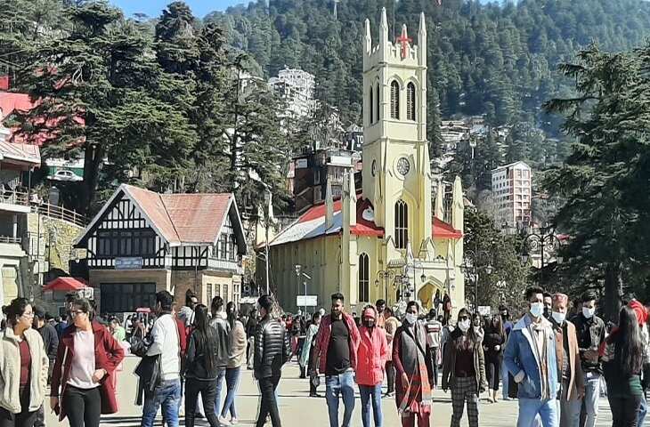 वीकेंड पर सैलानियों का लगता है जमावड़ा