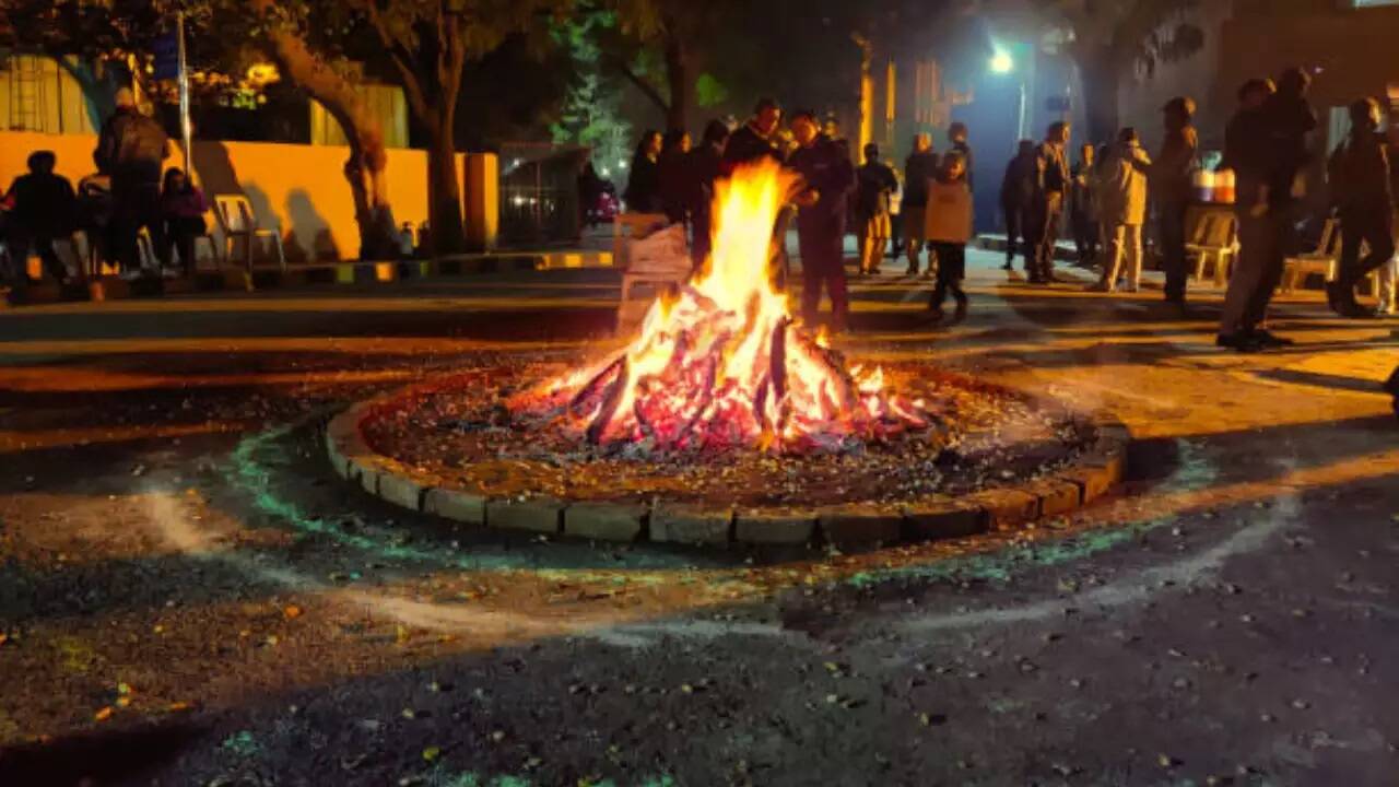 Holika dahan 2024 do these remedies on holika dahan