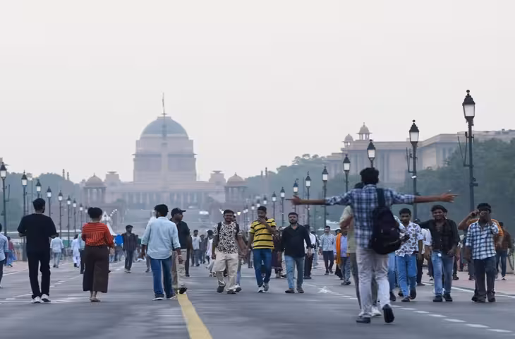 दिल्ली में उमस-गर्मी के बीच राहत, 11 साल में हवा सबसे साफ; मानसून का दिखा असर
