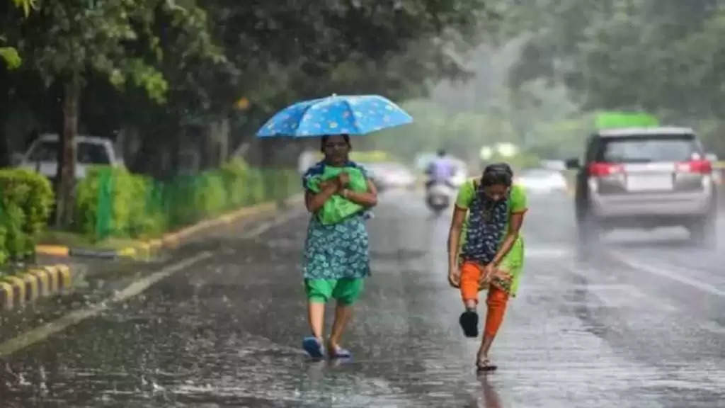 Faridabad ग्रीनफील्ड अंडरपास में फिर 13 वाहन फंसे, स्मार्ट सिटी में झमाझम बारिश से दिनभर लोग जलभराव और जाम से जूझते रहे , शहर की कई कॉलोनी के कई घरों में पानी घुस गया