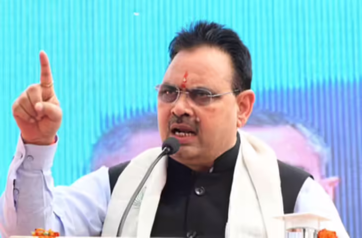 वीडियो में देखें सीएम भजनलाल शर्मा का आहोर दौरा, कांग्रेस पर बोला तीखा हमला- 'जिन्हें विकास नहीं दिख रहा वे आंख टेस्ट कराएं'