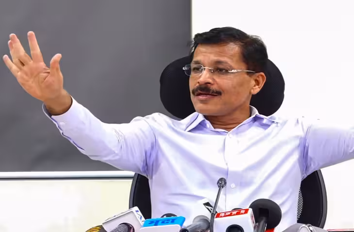 vबेबी फूड के पैकेट पर नहीं दिखेगी मां-बच्चे की तस्वीर, तुकाराम मुंढे का बड़ा आदेश; क्या वजह?