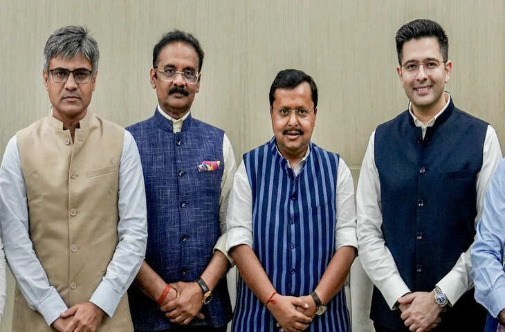 &lsquo;अभी और भी खेल बाकी&hellip;&rsquo; 7 AAP सांसदों के BJP में शामिल होने पर पहली बार बोले BJP राष्ट्राध्यक्ष, जानिए क्या कहा&nbsp;