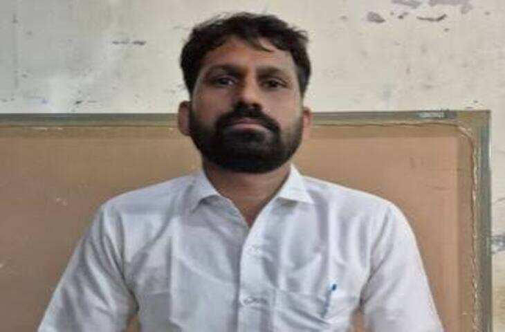जयपुर नगर निगम में ACB का बड़ा ट्रैप, एक्सक्लूसिव फुटेज में देंखे पट्टा दिलाने के नाम पर 50 हजार की रिश्वत लेते जमादार गिरफ्तार
