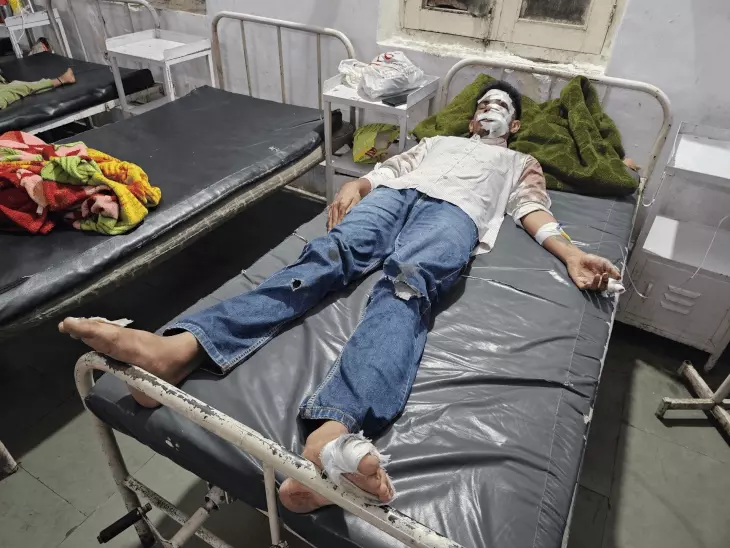 मंदसौर-सीतामऊ रोड पर हादसा, बाइक के सामने अचानक आई नीलगाय; 20 साल का युवक गंभीर घायल