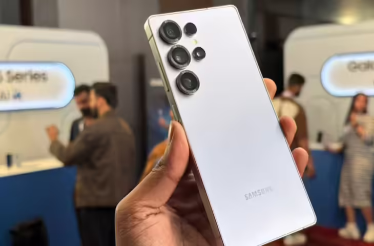 23,000 की जबरदस्त छूट! Samsung Galaxy S25 Ultra खरीदने का गोल्डन मौका, जल्दी करे फिर नहीं मिलेगी ऐसी डील 