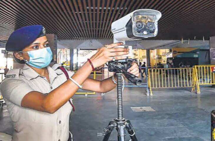 सीसीटीवी कैमरों की जानकारी थी बदमाशों को, शोरूम में घुसते ही DVR तलाशने लगे
