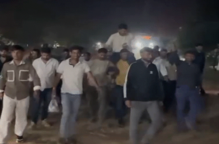 वीडियो में देंखे मुरैना में थाना प्रभारी का अपराधियों के साथ बर्थडे सेलिब्रेशन, सस्पेंड