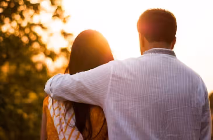 Relationship Tips: लॉन्ग डिस्टेंस में पार्टनर चीट कर रहा है या नहीं? जानिए रिलेशनशिप एक्सपर्ट्स के बताए टिप्स