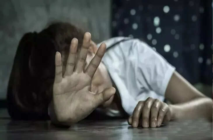 दिल्ली में हवानियत की हर हद पार,&nbsp;8 साल की बच्ची क साथ तीन नाबालिगों ने किया यौन शोषण, जाने पूरा मामला&nbsp;