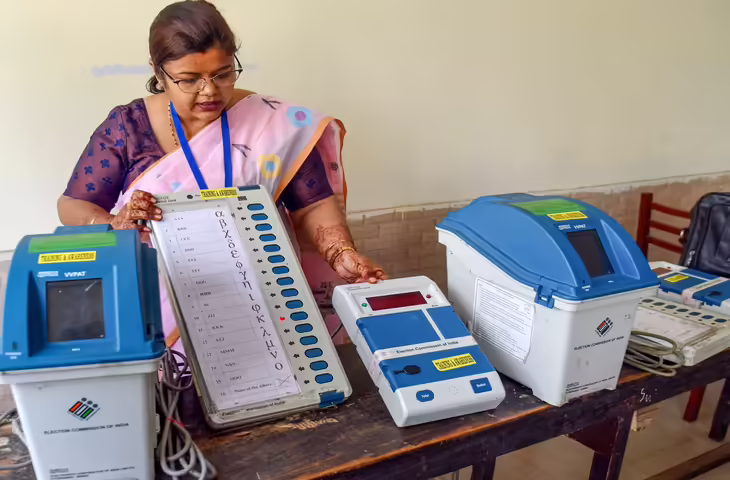 नई EVM की आपूर्ति में देरी, पंचायत चुनाव की तैयारियों पर पड़ सकता है असर